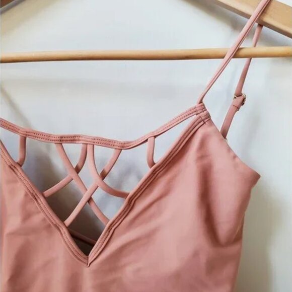 Free People Issa de' Mar Sao Paulo One Piece Swimsuit in Honey Pink Seashell L - Picture 3 of 5